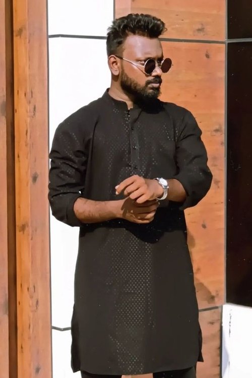 Rahul Babyraj as Reji