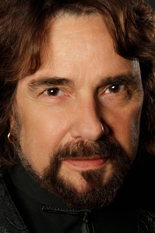 Bertie Higgins as George Abernathy