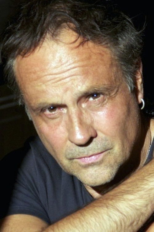 Léon Clémence as Néné