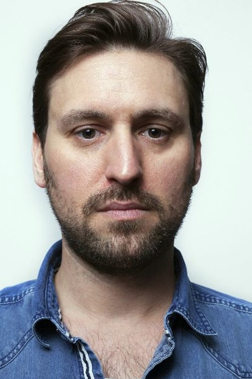 Arnaud Bronsart as Louis