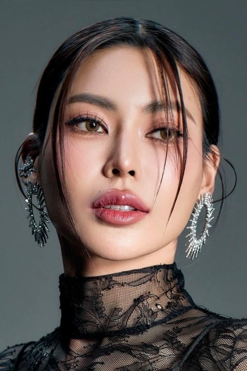 Sarunrat Puagpipat as Pat