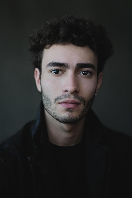 Yaseen Aroussi as The Intern