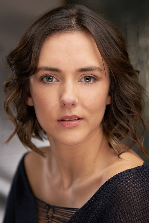 Leila Kotori as Molly