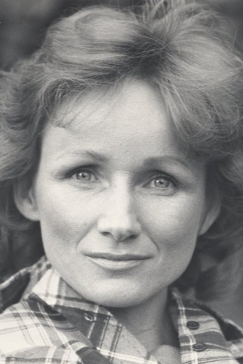 Brenda Fogarty as Elaine Street