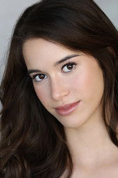 Paulina Alvarez as Kris