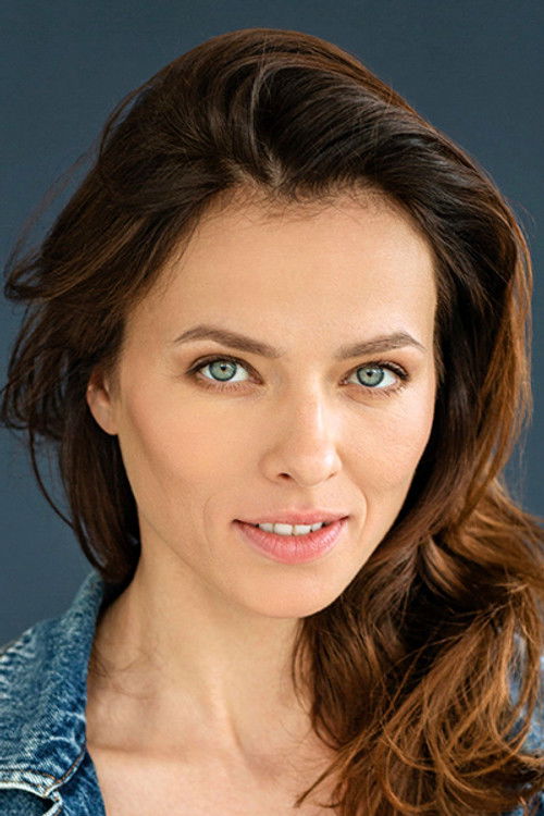 Вера Шпак as Татьяна Титова