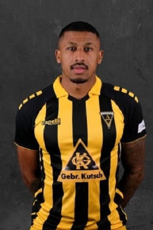 Florian Heister as Florian Heister