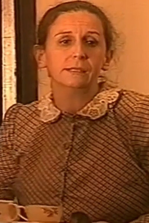 Cristina Techera as Ema