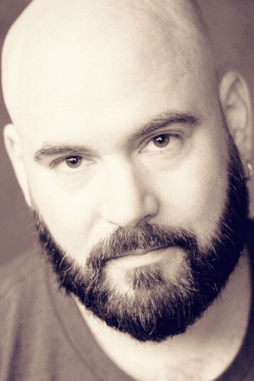 Rémi Caillebot as Larson (voice)