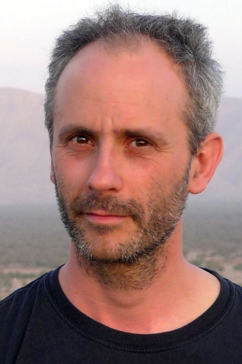 Colin Niel as Cooperative seller