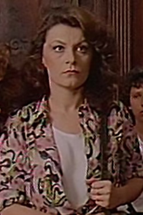 Laura Colombo as Nonna