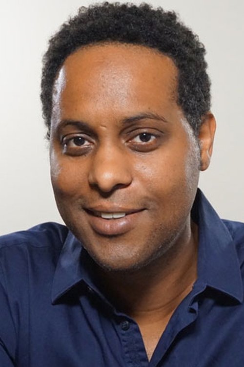 Korey Coleman as Les