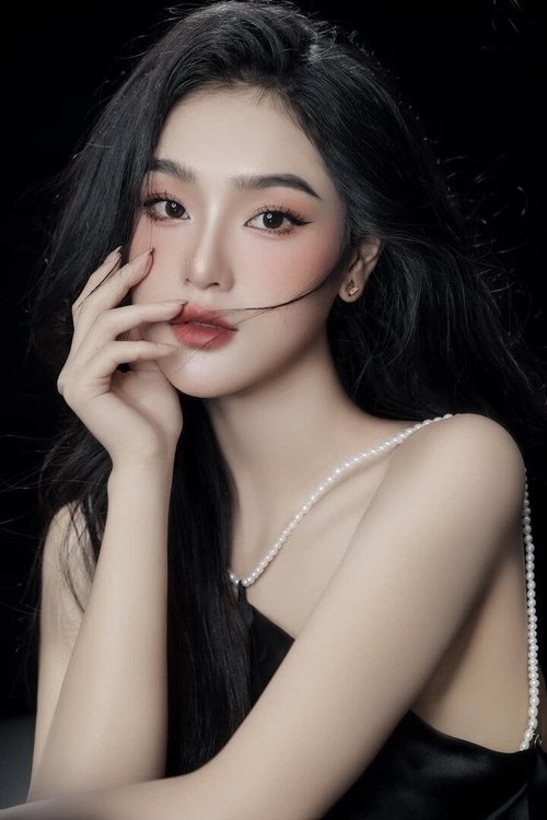 Cù Thị Trà as Anh Thu