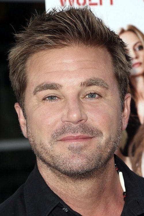 Aaron McPherson as Emmett