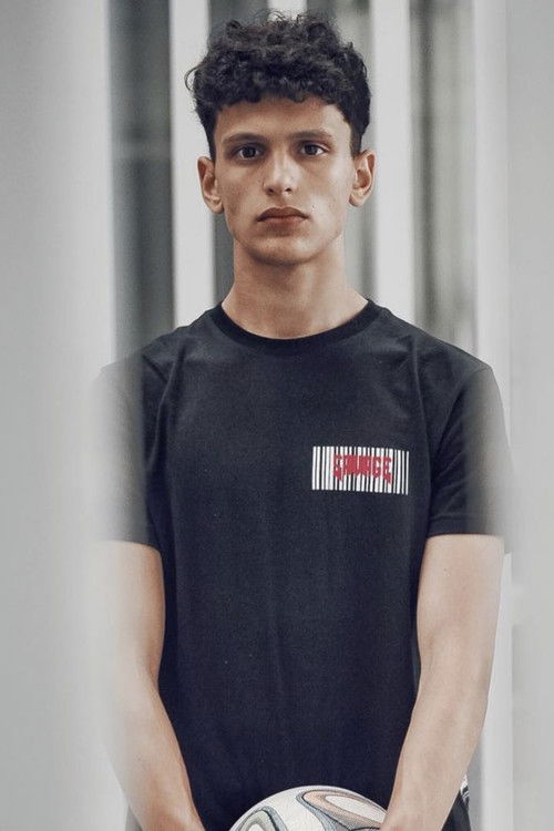 Mohammed El Amine El Khayari as Naim