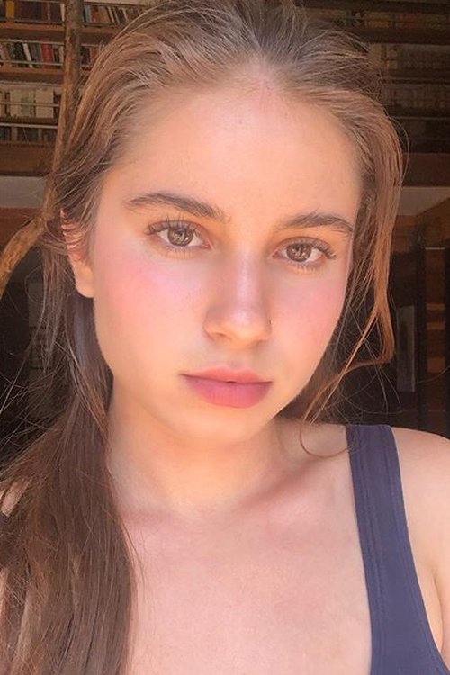 Poema Oleas Mekhitarian as Kayla