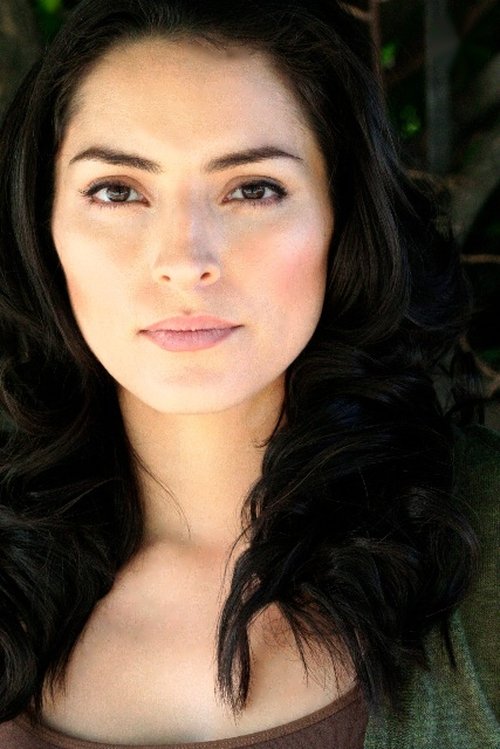 Ina Barrón as Steph