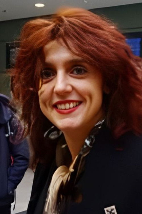 Isabelle Migotto as The nude model