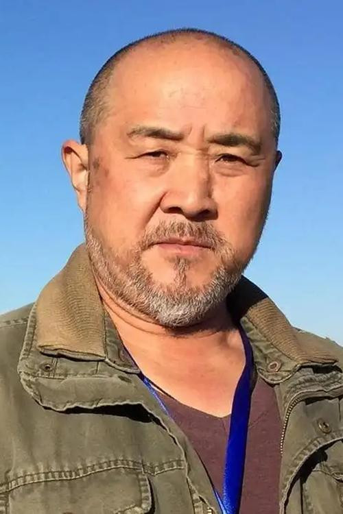 Tong Zhongqi as 董镖头