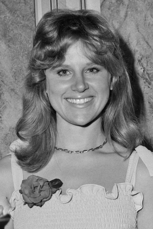 Julia Goodman as Janice