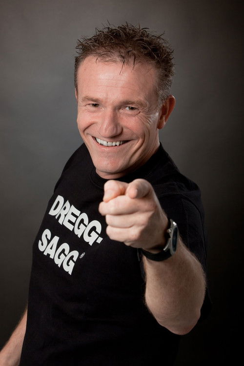 Michl Müller as Self - Host