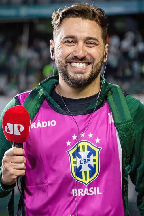 Rogério Scarione as Pitch-side reporter