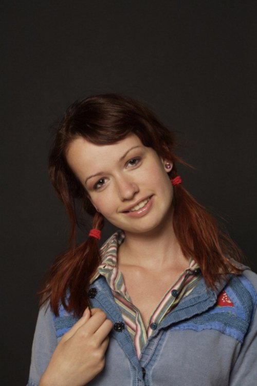 Roos Smit as Lana van Hamel