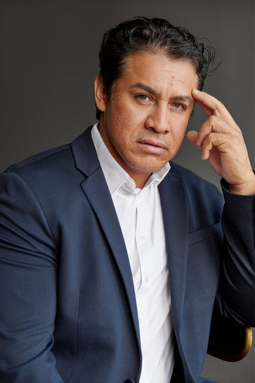 Pablo De Leon as Sal