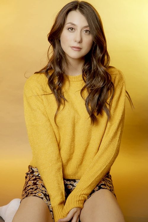 Sarah Cortez as Dulce Flores