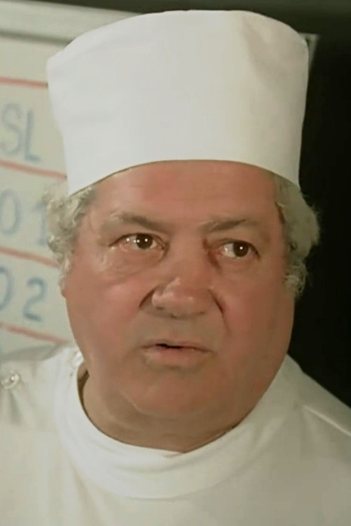 Giuseppe Benvenuti as Homeless (uncredited)