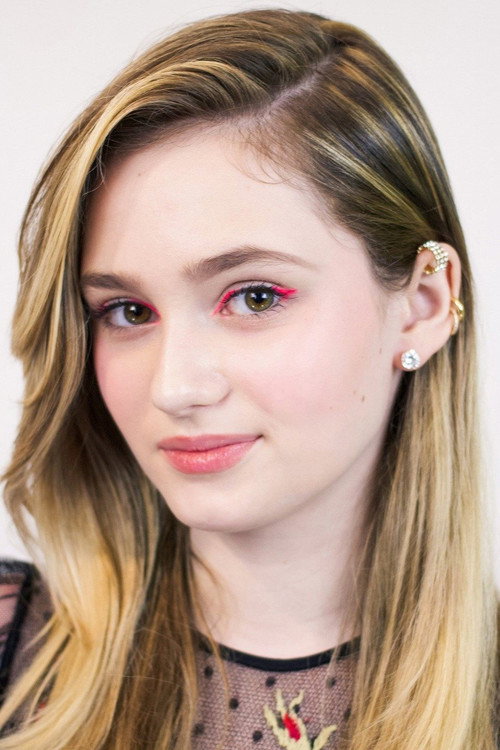 Audrey Grace Marshall as Vivian 'Viv' Turner