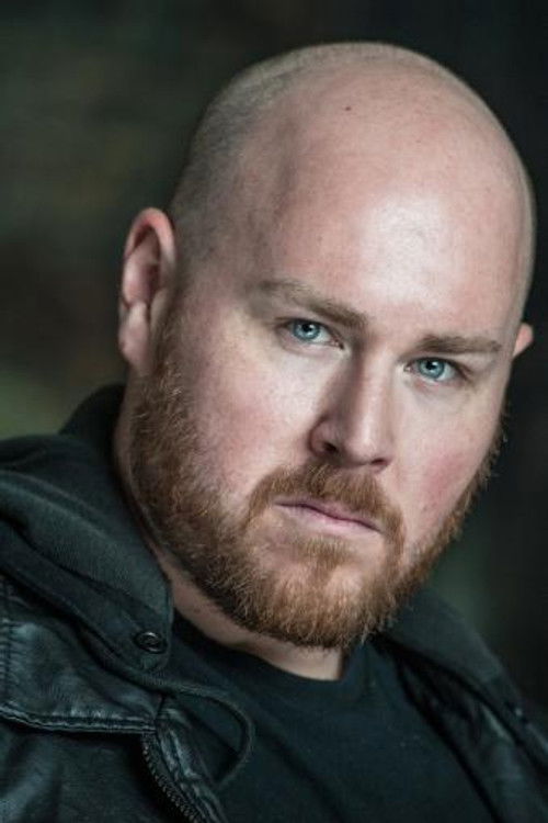 Constant Bernard as Flo