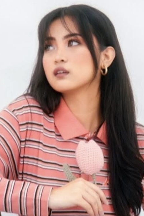 Jillian Cruz as Female Friend 1