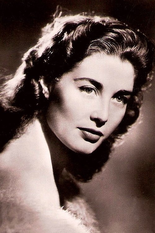 Lise Bourdin as Monique