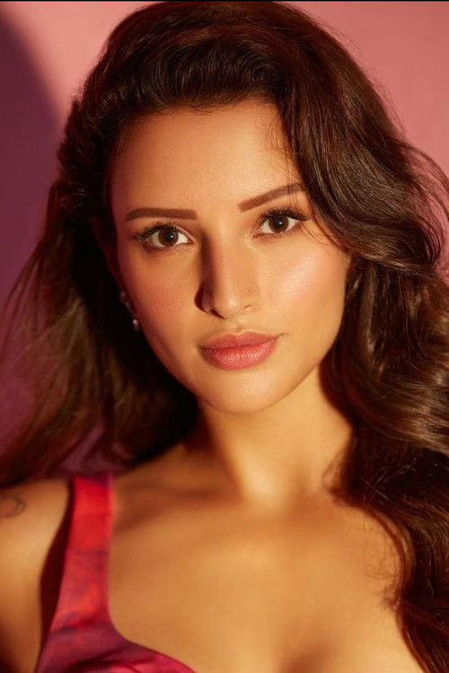 Triptii Dimri as Meera