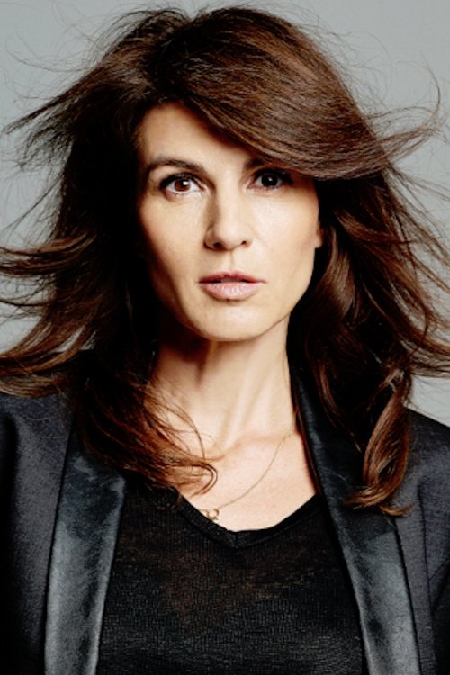 Kim van Kooten as Amanda Richter