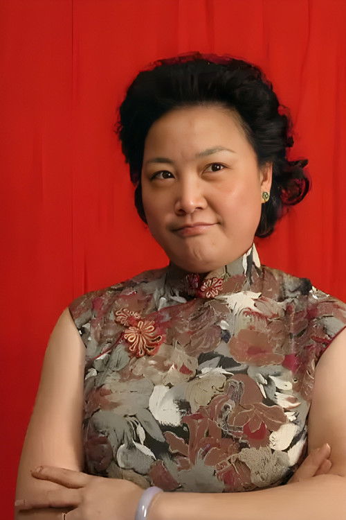 黄伟香 as 刘丽琼（八姑 / 包租婆）