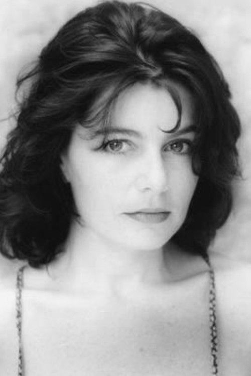 Antonella Alessandro as Pappertari (voice)