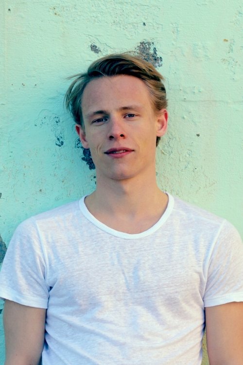 Sondre Justad as 