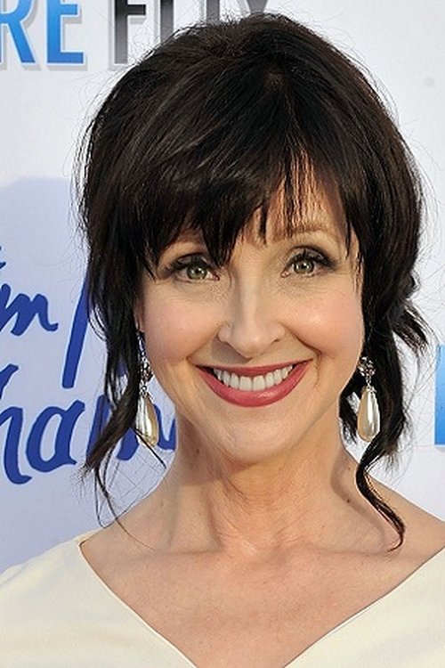 Nise Davies as Cassie