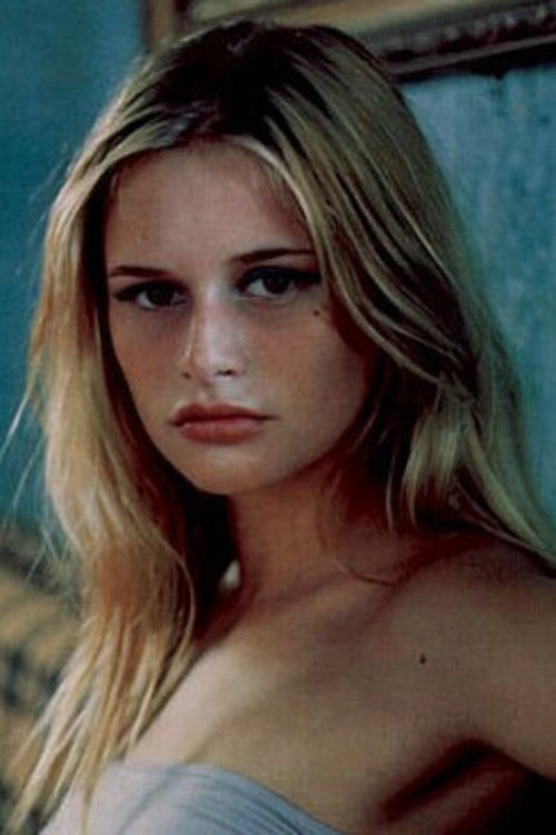 Ehrinn Cummings as Self