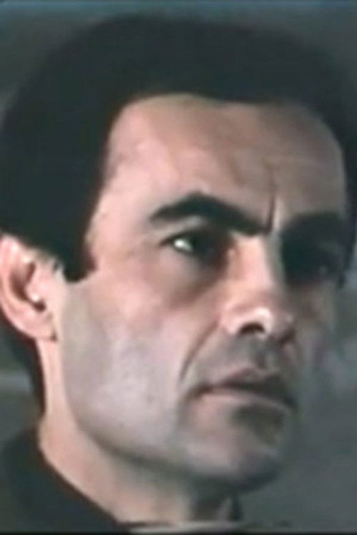Hovhannes Vanyan as Klauk