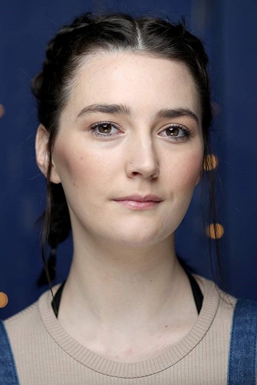 Sidney Flanigan as Shelley