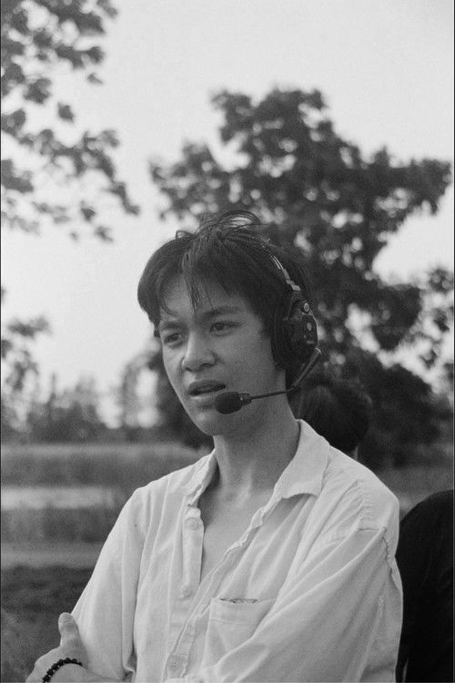 Chakrabhat Leinsiri as The Writer