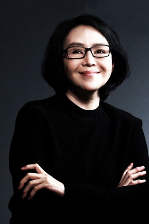 Loretta Yang Hui-shan as 