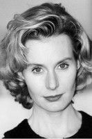 Stella Vordemann as The mother