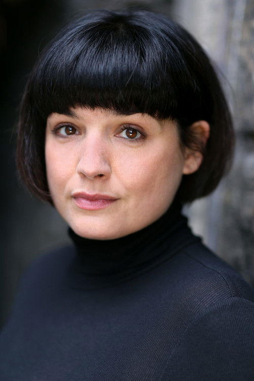 Neshla Caplan as Gemma