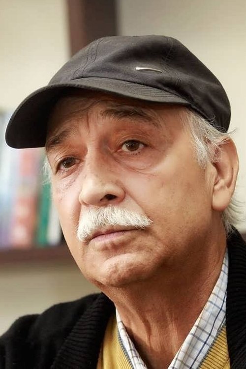 Mahmoud Pakniat as Dibaj