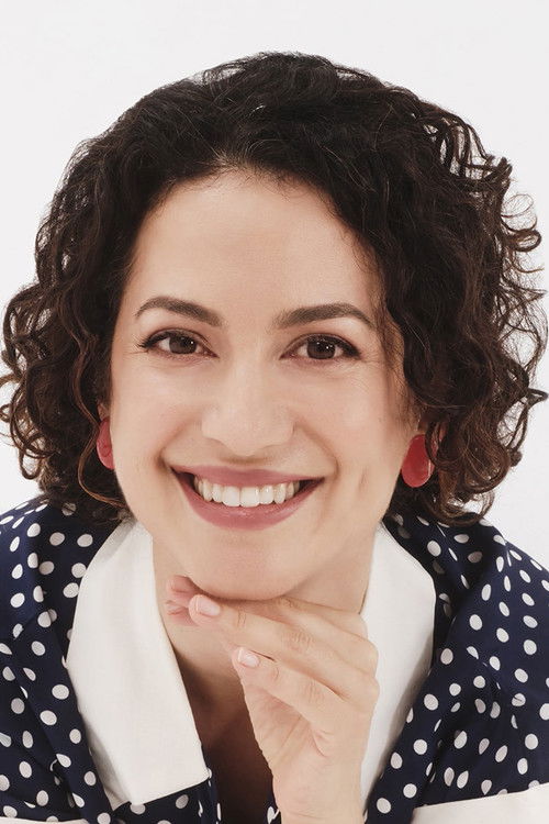 Amalia Kavali as Stella Petratou