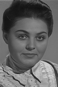 Natalya Molokina as Олинька